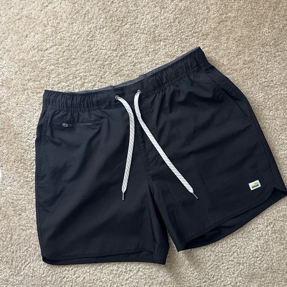 Vuori medium shorts - Picture 9 of 9